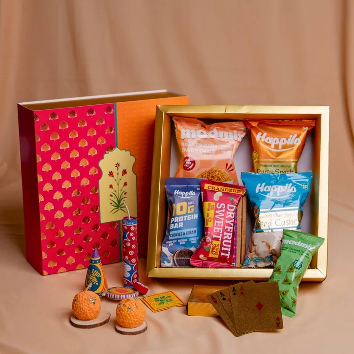 Festive Fusion Hamper, a Diwali gift hamper with Happilo Salted Cashews, Happilo Party Snack and Happilo Dryfruit Sweet